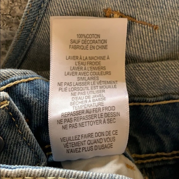 NWT➡️Levi’s Boyfriend Shortall Little Girls Sz 6X - Picture 3 of 3